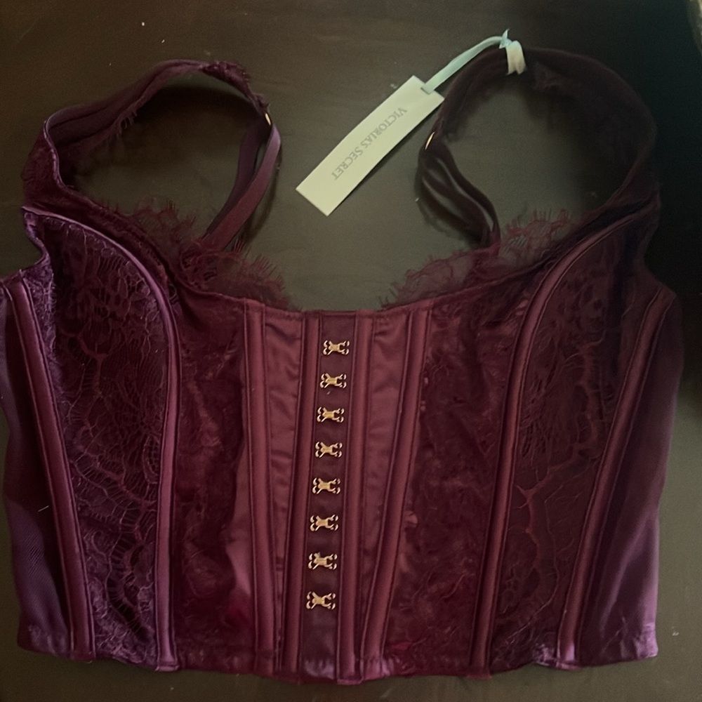 Victoria’s Secret Lace Maroon Corset Bustier Top SZ  Small DD , NWT Gorgeous 💖💖